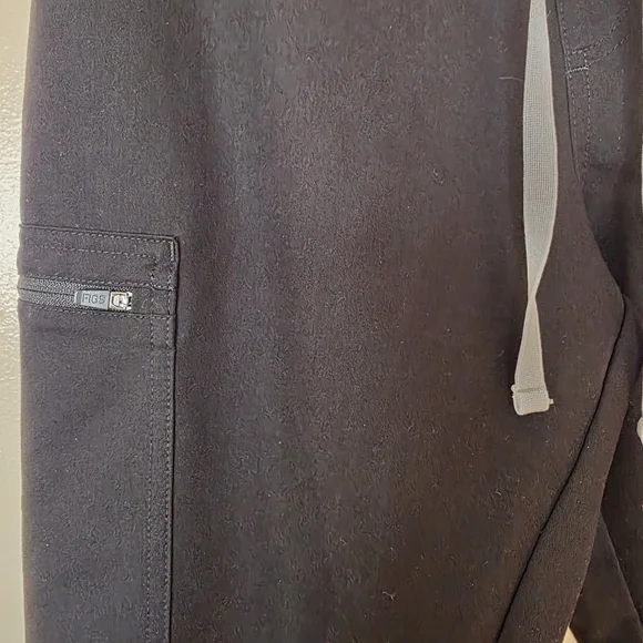 FIGS Yola High Waisted Skinny Tapered Leg Scrub Pants M Black  Tailored Nursing - Picture 4 of 16